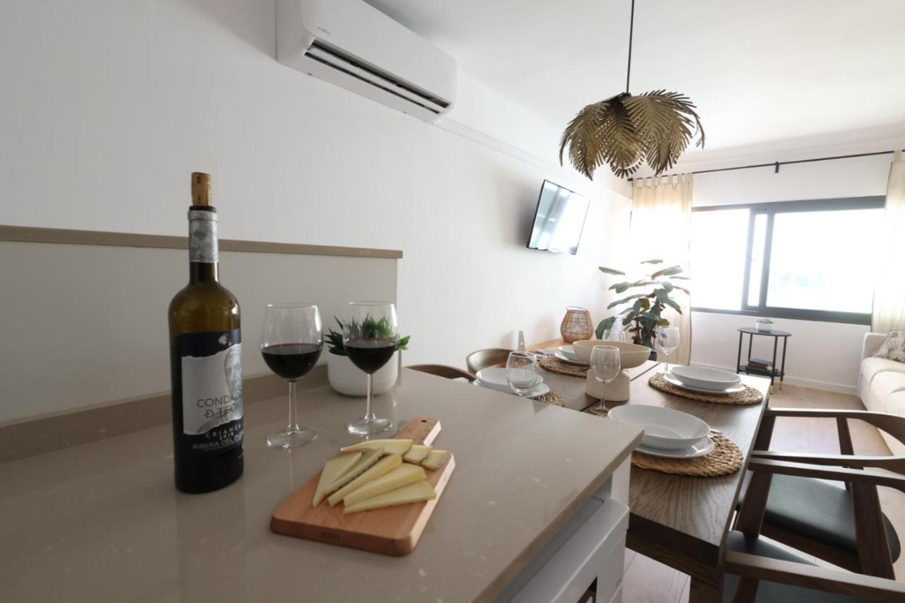 Florit Flats - The Apolo Apartment บาเลนเซีย ภายนอก รูปภาพ